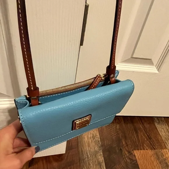 BRAND NEW Dooney and Bourke Gingy Flap Crossbody Purse Aqua Blue - Picture 4 of 15